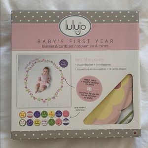 Lulujo Muslin Blanket & Card Set
